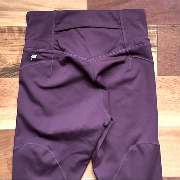 Fabletics Motion 365 Leggings - Picture 9 of 15